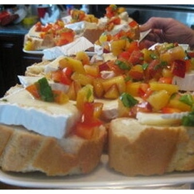 BRUSCHETTA WITH PEACH SALSA & BRIE